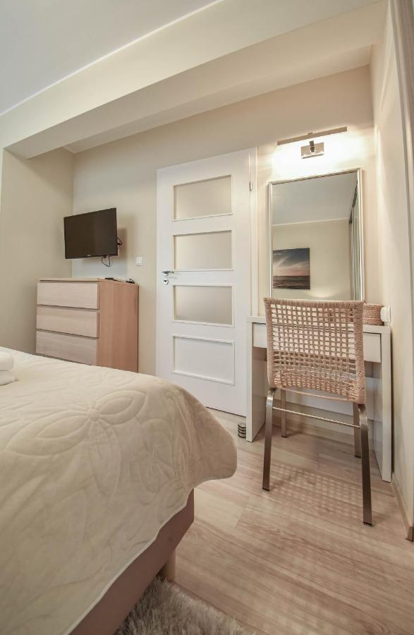 Apartamenty Na Wyspie - Zdrojowa 18 - Apartament Z Sypialnia - Parking Свіноуйсьце Екстер'єр фото